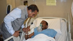 Kuwait: MoS Kirti Vardhan Singh visits Mubarak Al Kabeer Hospital, assures injured Indians of govt's support